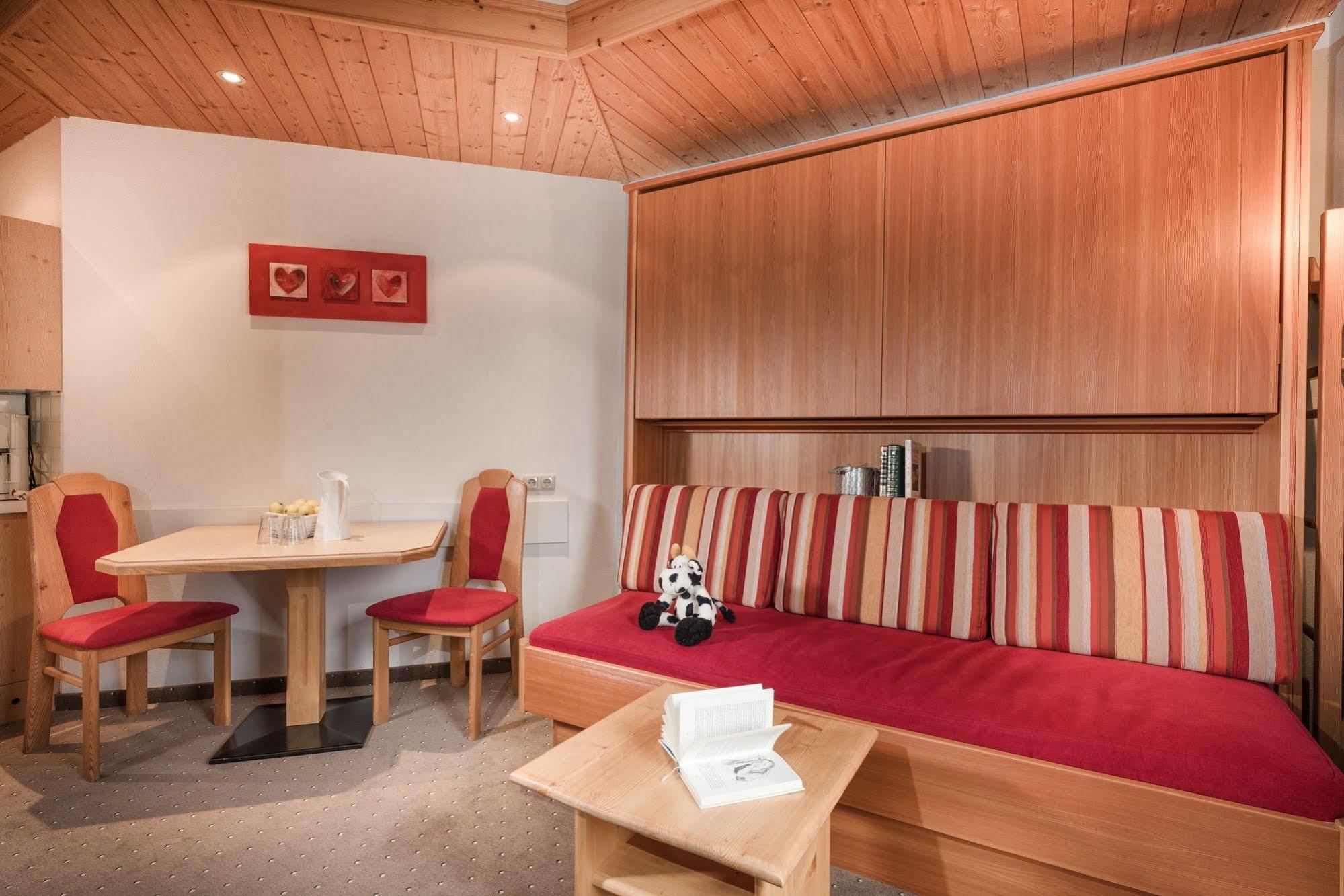 Gaestehaus Gratz - Inklusive Eintritt In Die Alpentherme Dorfgastein Extérieur photo
