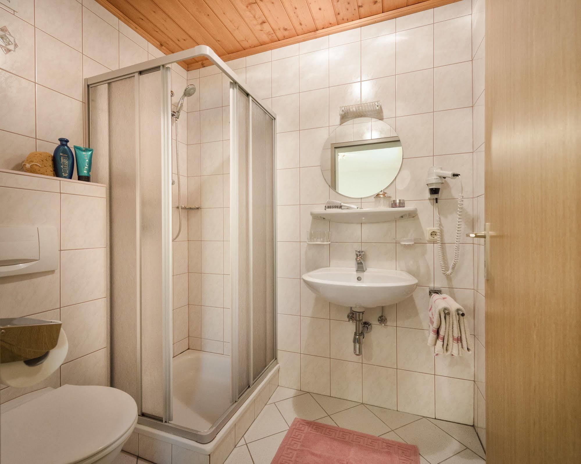 Gaestehaus Gratz - Inklusive Eintritt In Die Alpentherme Dorfgastein Extérieur photo