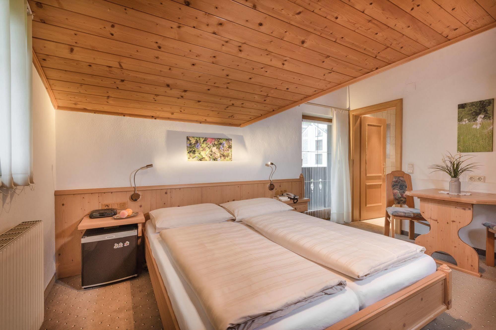 Gaestehaus Gratz - Inklusive Eintritt In Die Alpentherme Dorfgastein Extérieur photo