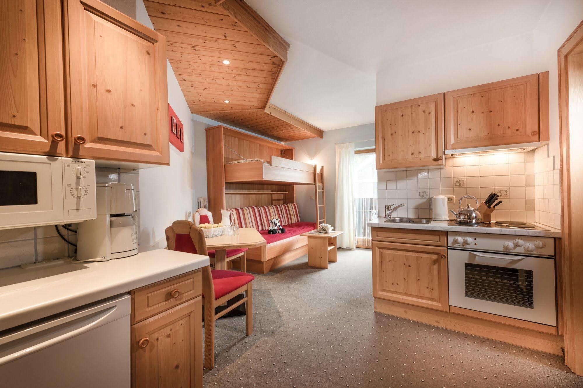 Gaestehaus Gratz - Inklusive Eintritt In Die Alpentherme Dorfgastein Extérieur photo