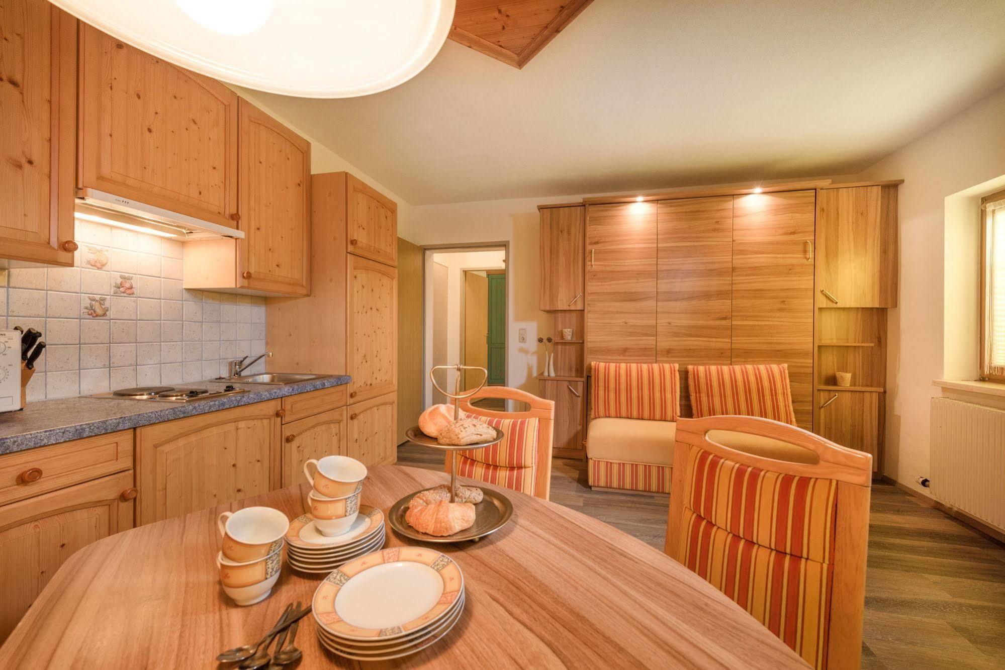 Gaestehaus Gratz - Inklusive Eintritt In Die Alpentherme Dorfgastein Extérieur photo